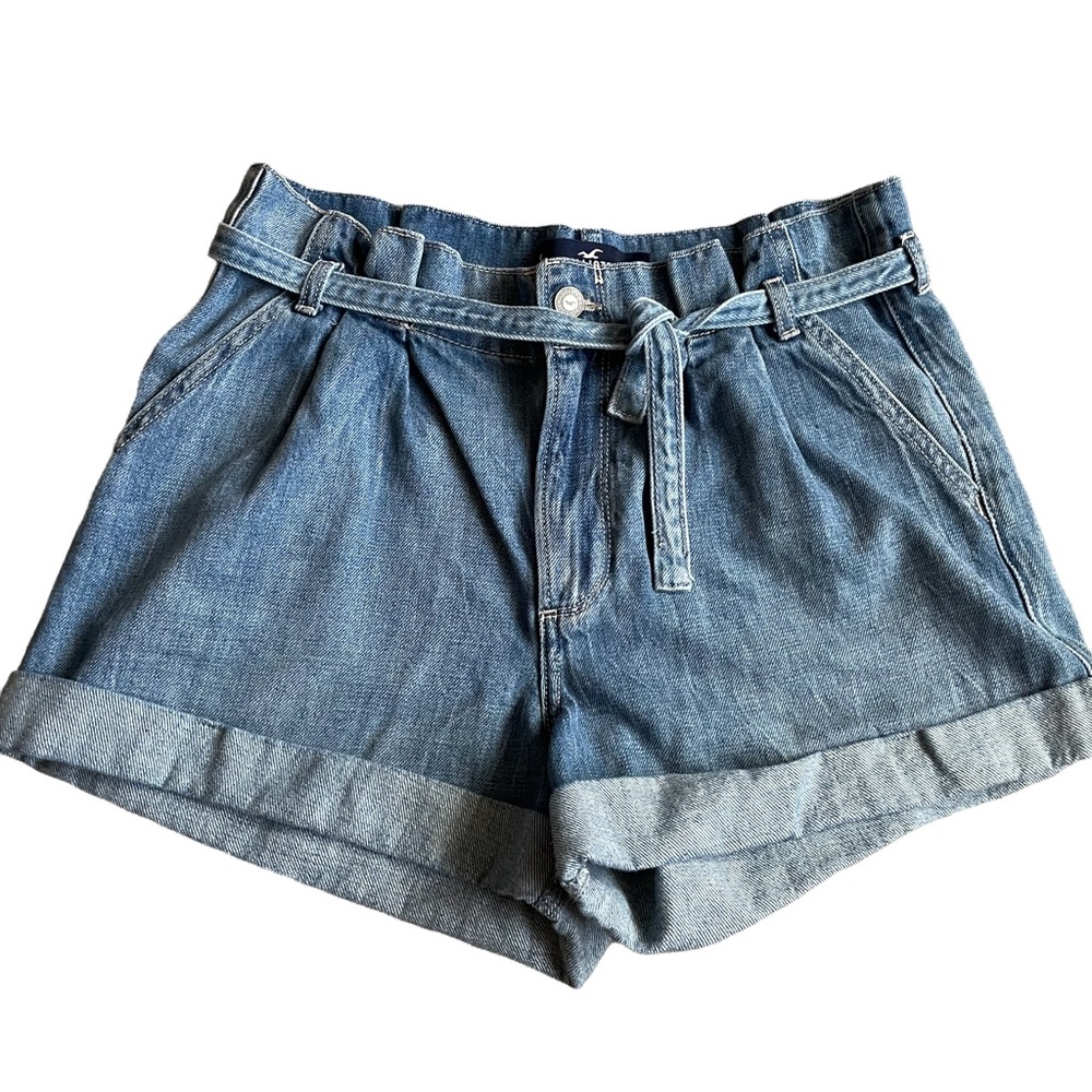 Hollister Women’s High Rise Mom Denim Shorts 3” Inseam Size 9 - Picture 1 of 7